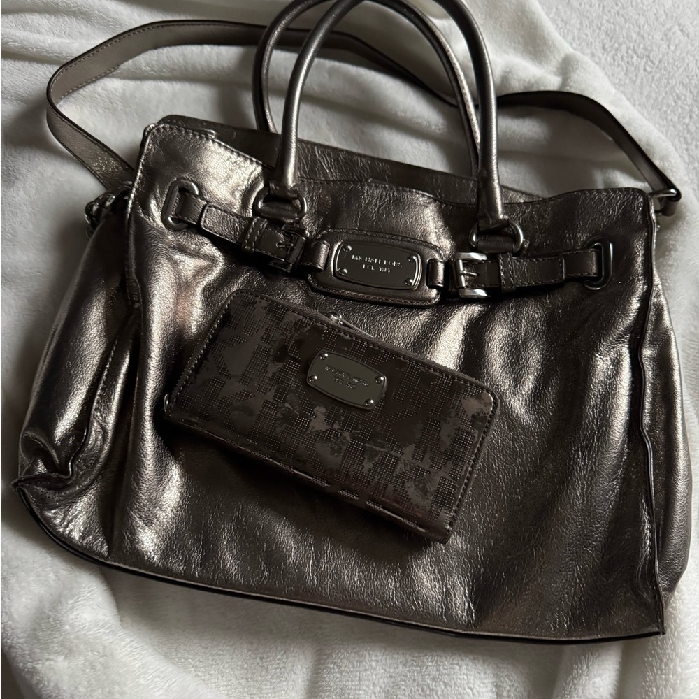 Michael Kors Metallic Tote and Wallet Set